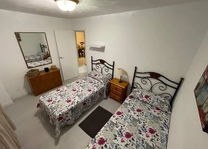 2 Americas Apartman *